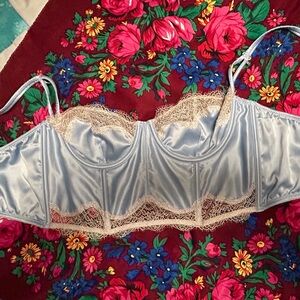 34B Victoria’s Secret Baby Blue Lace Unpadded Bustier